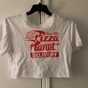 Toy Story Pizza Planet Cropped tee
